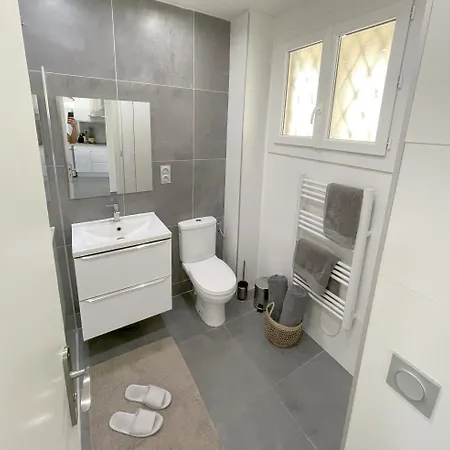 Cannes Croisette - Plages - Palais - Bord De Mer - Appartement Moderne Et Lumineux Avec Balcon Exterior photo
